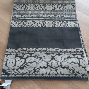 NWOT Pottery Barn Table Runner In Dark Gray/Ivory 18" x 108"